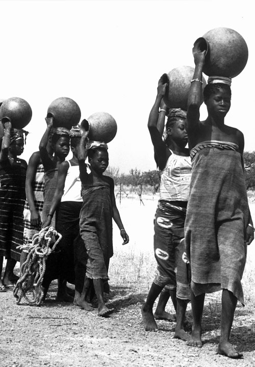 UN adopts a resolution on population