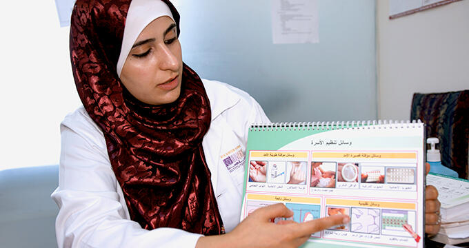 Among Syrian refugees, dispelling myths about contraceptives