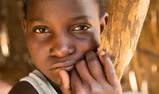 16 girls, 16 stories of resistance